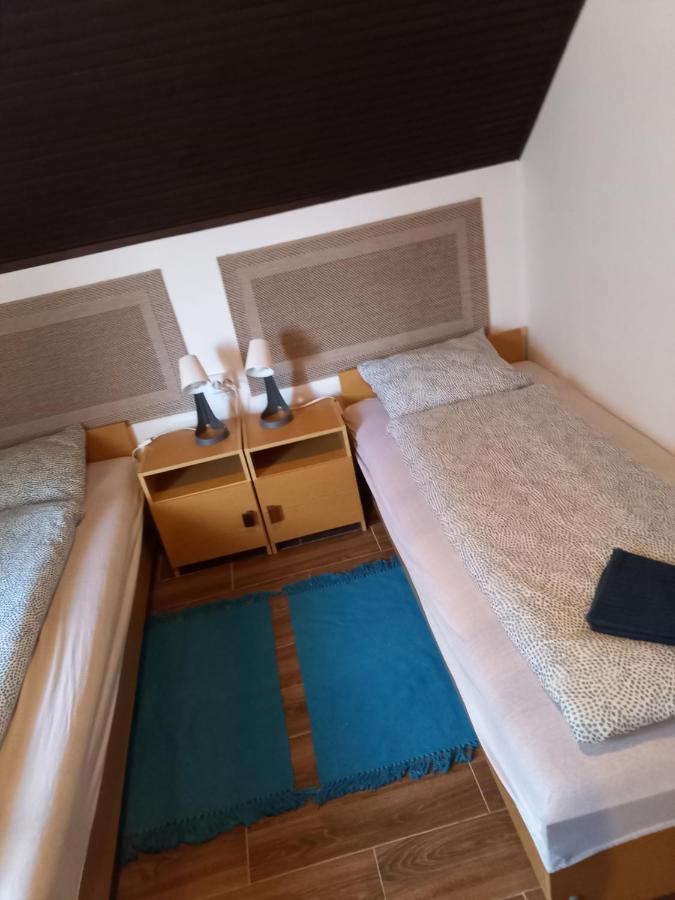 Fuzfa Apartmanhaz Tamasi Δωμάτιο φωτογραφία